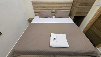G8 Hotel