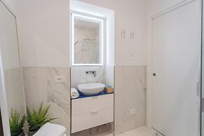 Lakeview Apartments by Rent all Como