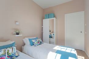 Lakeview Apartments by Rent all Como