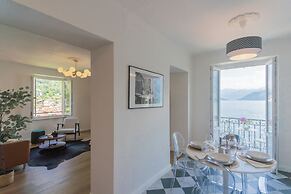 Lakeview Apartments by Rent all Como