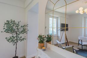 Lakeview Apartments by Rent all Como