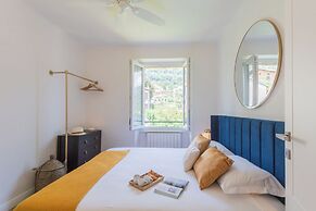 Lakeview Apartments by Rent all Como