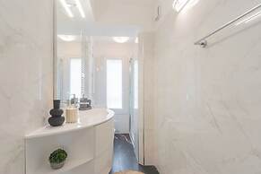 Lakeview Apartments by Rent all Como