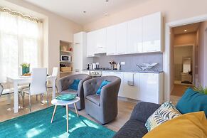 Lakeview Apartments by Rent all Como
