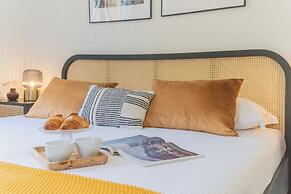 Lakeview Apartments by Rent all Como