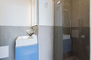 Lakeview Apartments by Rent all Como