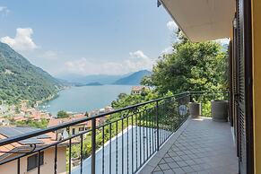 Harmony on the Lake by Rent all Como