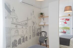 Old Court Hideaway by Rent all Como