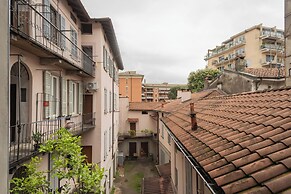 Old Court Hideaway by Rent all Como