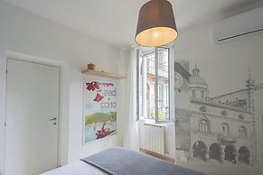 Old Court Hideaway by Rent all Como