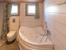 Ferienhaus mit Sauna im Ferienpark Mirow