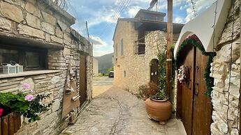 Juliet Studio Suite by TrulyCyprus