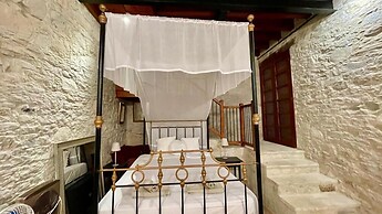 Juliet Studio Suite by TrulyCyprus