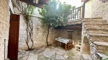 Juliet Studio Suite by TrulyCyprus
