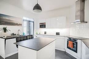 Sleeps7-pet&familyfriendly With Parking