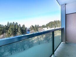 Apartment With Ski Access