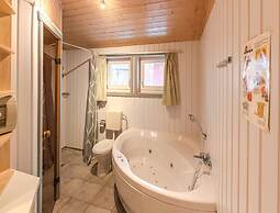 Ferienhaus mit Sauna im Ferienpark Mirow