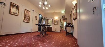 HOTEL PARADISO