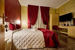 HOTEL PARADISO