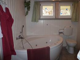 Ferienhaus mit Sauna im Ferienpark Mirow