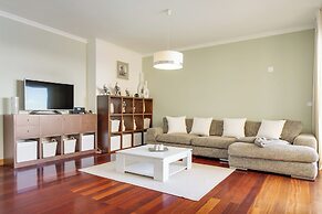 IVIS Home By HR Madeira
