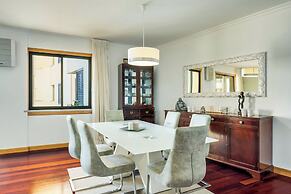 IVIS Home By HR Madeira