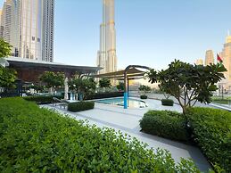 One Lux Stay Grande Signature Residences