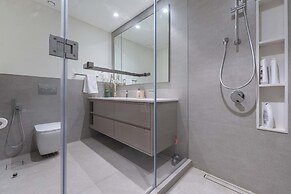 One Lux Stay Grande Signature Residences