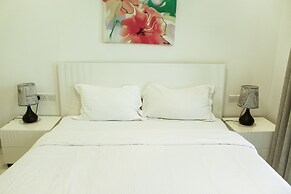 Charming Studio With Garden Terrace