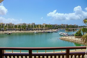 Exclusive 3-bedroom Marina Escape