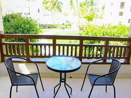 Marina Breeze 2-bedroom Retreat