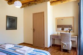 Villa Erontas Mini Pool and Heated Jacuzzi