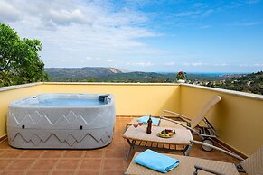 Villa Erontas Mini Pool and Heated Jacuzzi