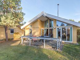 Ferienhaus mit Sauna im Ferienpark Mirow