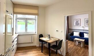 Short Way Apartments GPH