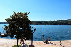 Romantic Benaco Sal - App 01