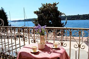 Romantic Benaco Sal - App 01
