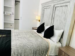 Venator House Boutique 113