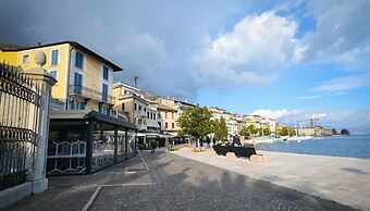 Romantic Benaco Sal - App 02