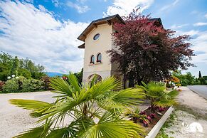 Feeling House - Appartamento Magico Lago