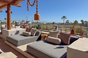 Casa Nima by Lumina