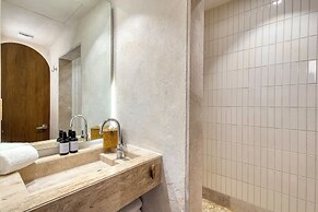Casa Nima by Lumina