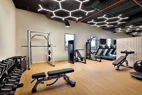 Hampton By Hilton Neom Community 2