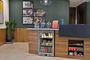 Hampton By Hilton Neom Community 2