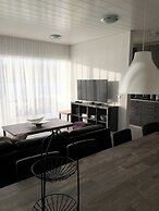Halllandsnes Apartments
