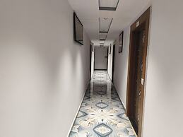 HOTEL MARUTI R
