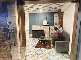 HOTEL MARUTI R