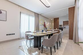 Amber Hospitality - BLVD