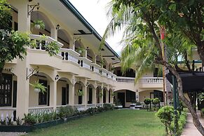 La Planta Hotel and Restaurant