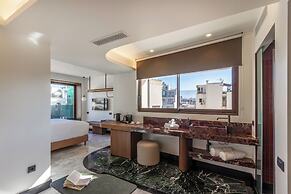 L'Avventura Suites